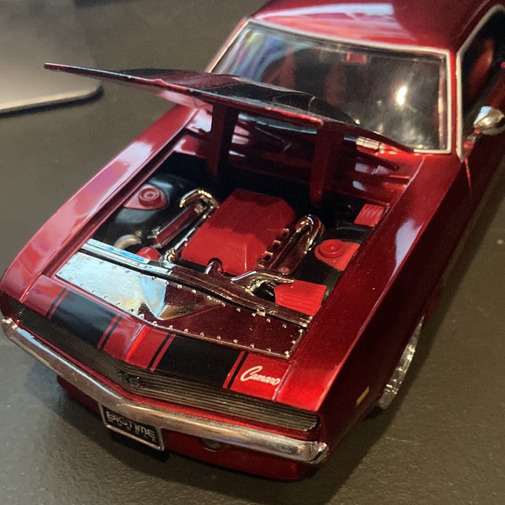 (Rare!) Jada Toys 1969 Chevrolet Camaro SS Red Diecast Model Car